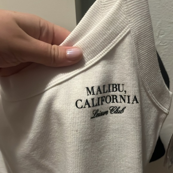 Crop top - Picture 2 of 4